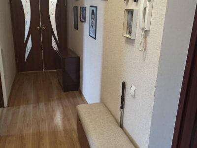 Продаётся двушка в центре с Краснокумского