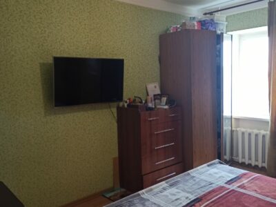 Продаётся двушка в центре с Краснокумского